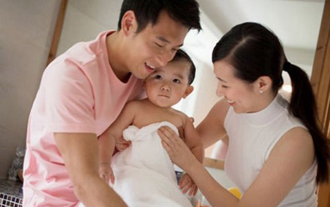 yêu thương trẻ tự kỷ